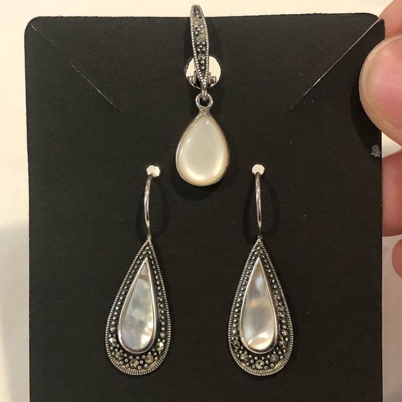 Vintage Sterling Silver Marcasite Mother of Pearl Drop Earrings - Picture 14 of 15